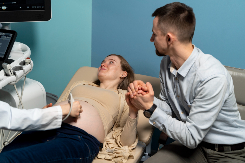 Understanding the stages of Fetal Development: Insights and Guidance from Your Maternity Clinic Specialist