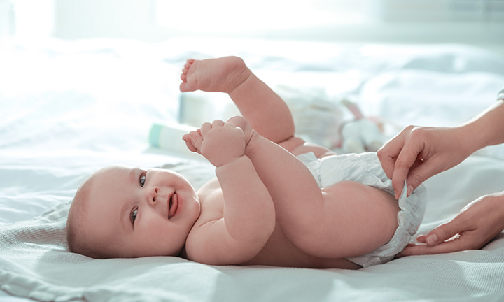 Diapering 101: Cloth vs. Disposable